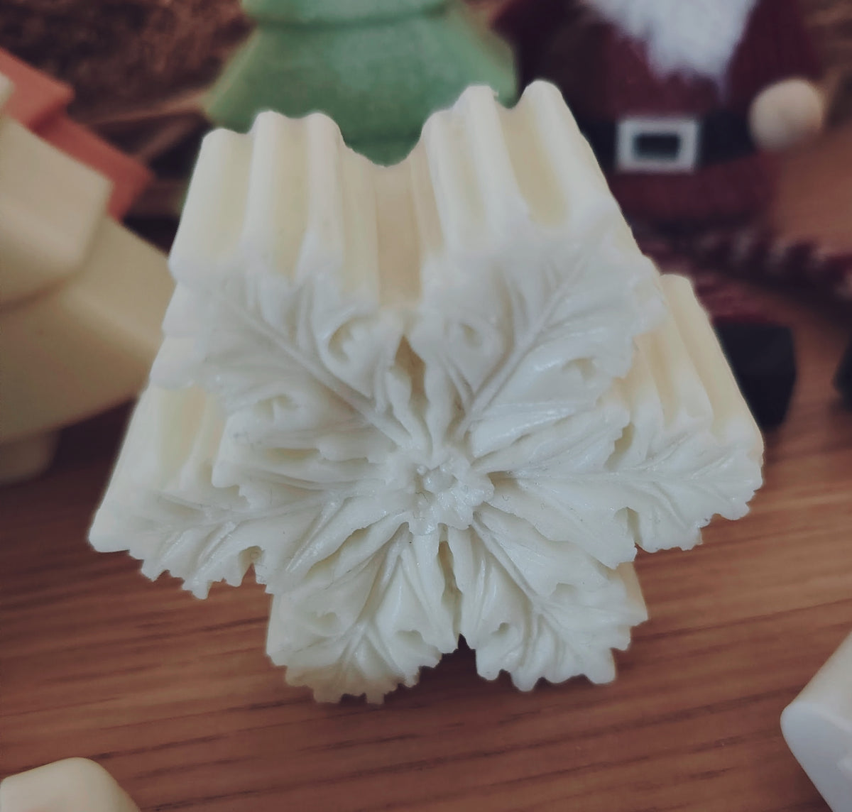 Single Medium Scented Snowflake Wax Melt