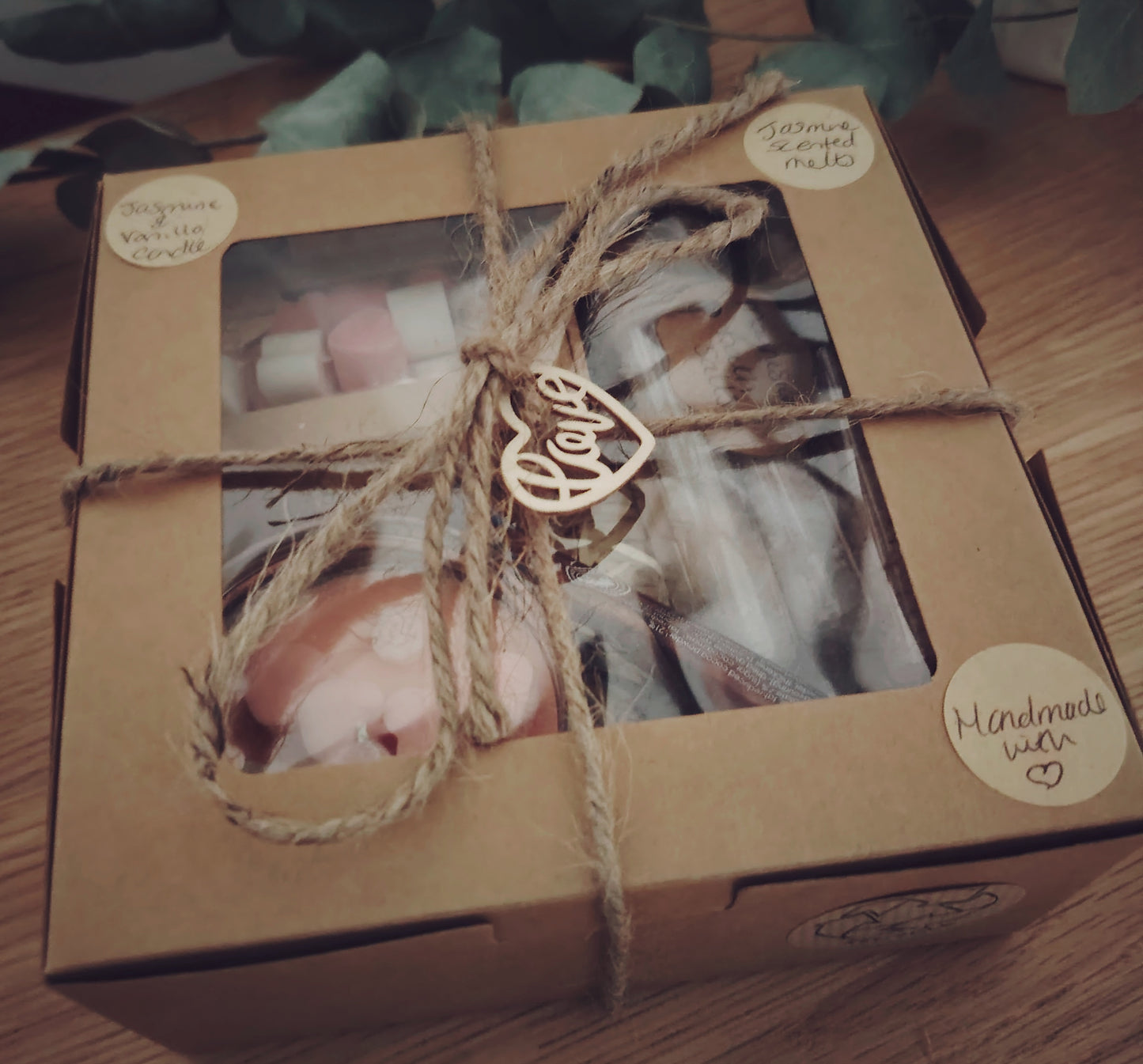 Relaxing Candle and Wax Melt Gift Set