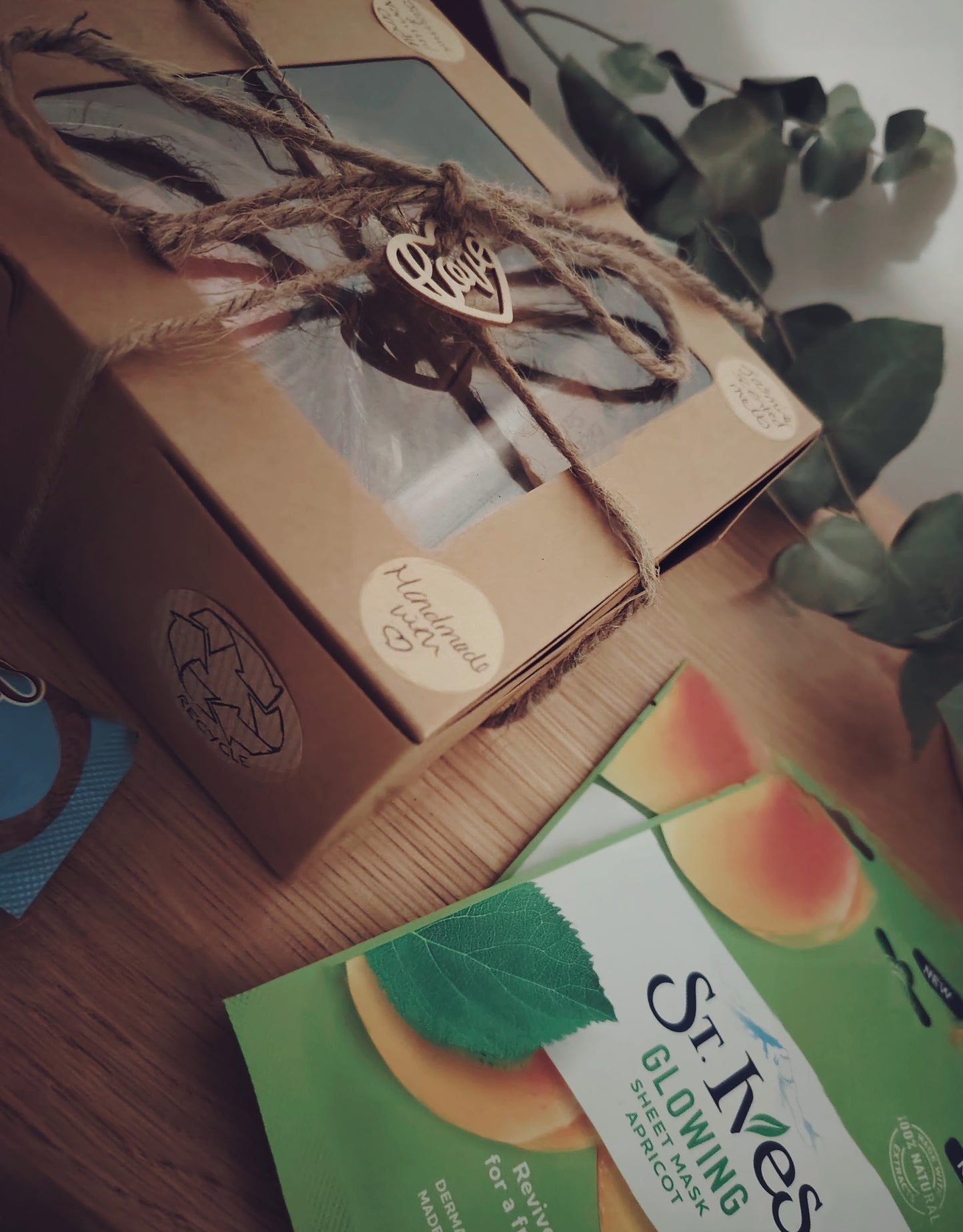 Relaxing Candle and Wax Melt Gift Set