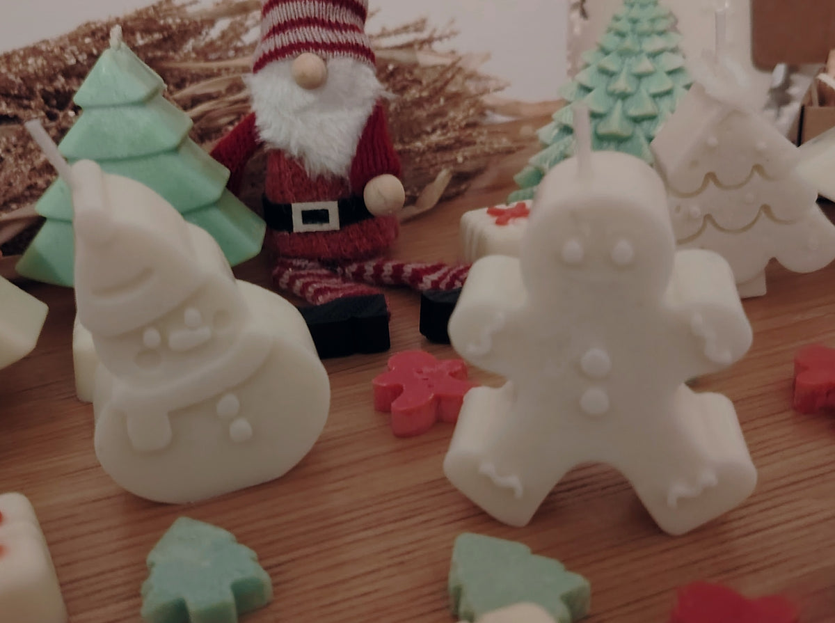 Single Medium Scented Candle Christmas Figures