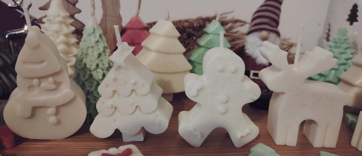 Box of 4 Scented, Medium Christmas Figure Candles
